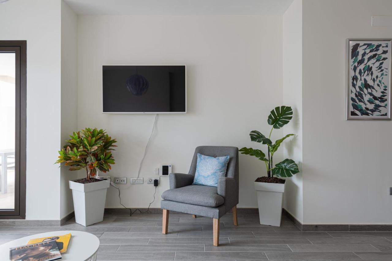 קלטה דה פוסטה Homeforguest Flat With Large Terrace In Modern Residential Complex With Swimming Pool מראה חיצוני תמונה